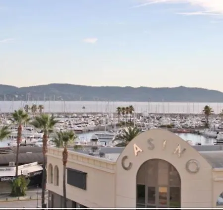 Sea View Cottage: Equipped For 4 With Pool, A/c, Wi-fi & Bikes *