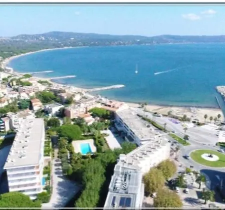 Sea View Cottage: Equipped For 4 With Pool, A/c, Wi-fi & Bikes Apartment