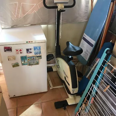 Vue Au Loin Maisonnette Equipee Pour 4 Personnes Avec Piscine Clim Wifi Velos Tv Barbecues アパート *