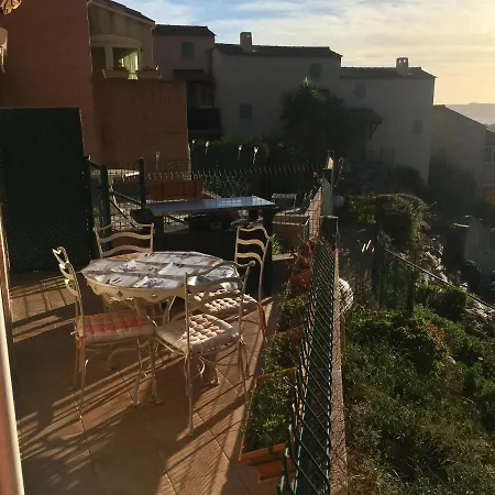 Vue Au Loin Maisonnette Equipee Pour 4 Personnes Avec Piscine Clim Wifi Velos Tv Barbecues キャバレール・シュル・メール